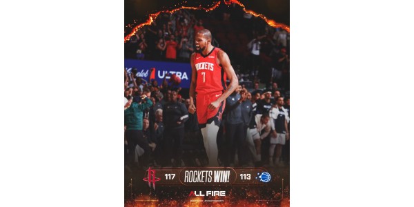 Flammerne er blusset op igen! Durant fører an i Rockets' genopblussen i vesten i sin klassiske røde Rockets-trøje.
